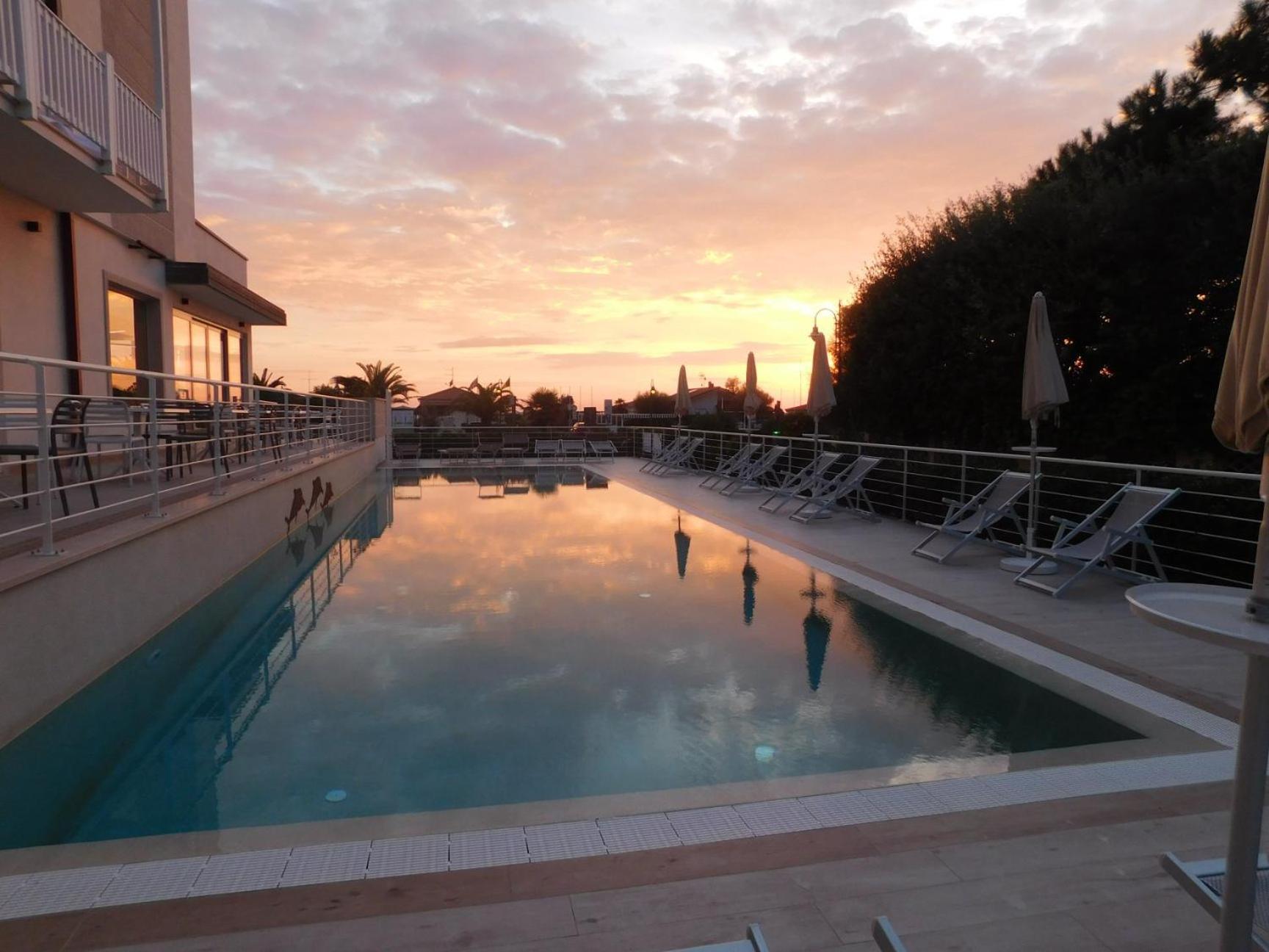 Hotel Oceano Marina di Pietrasanta Zewnętrze zdjęcie